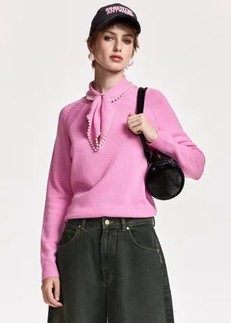 Pink wool-cashmere sweater with pearl-embellished bow collar