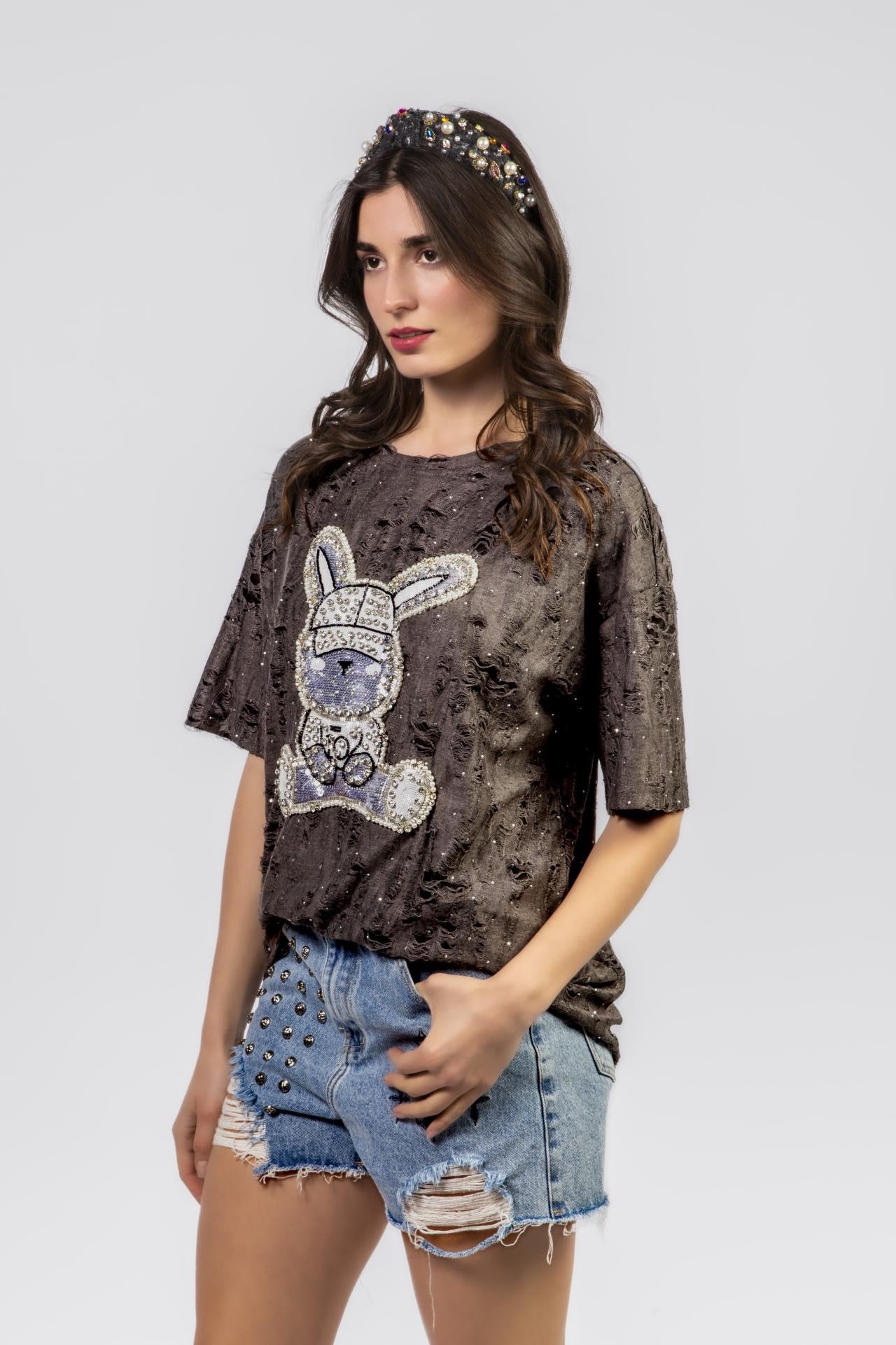 LUXE RABBIT EMBELLISHED TEE