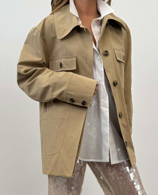 Trench corto