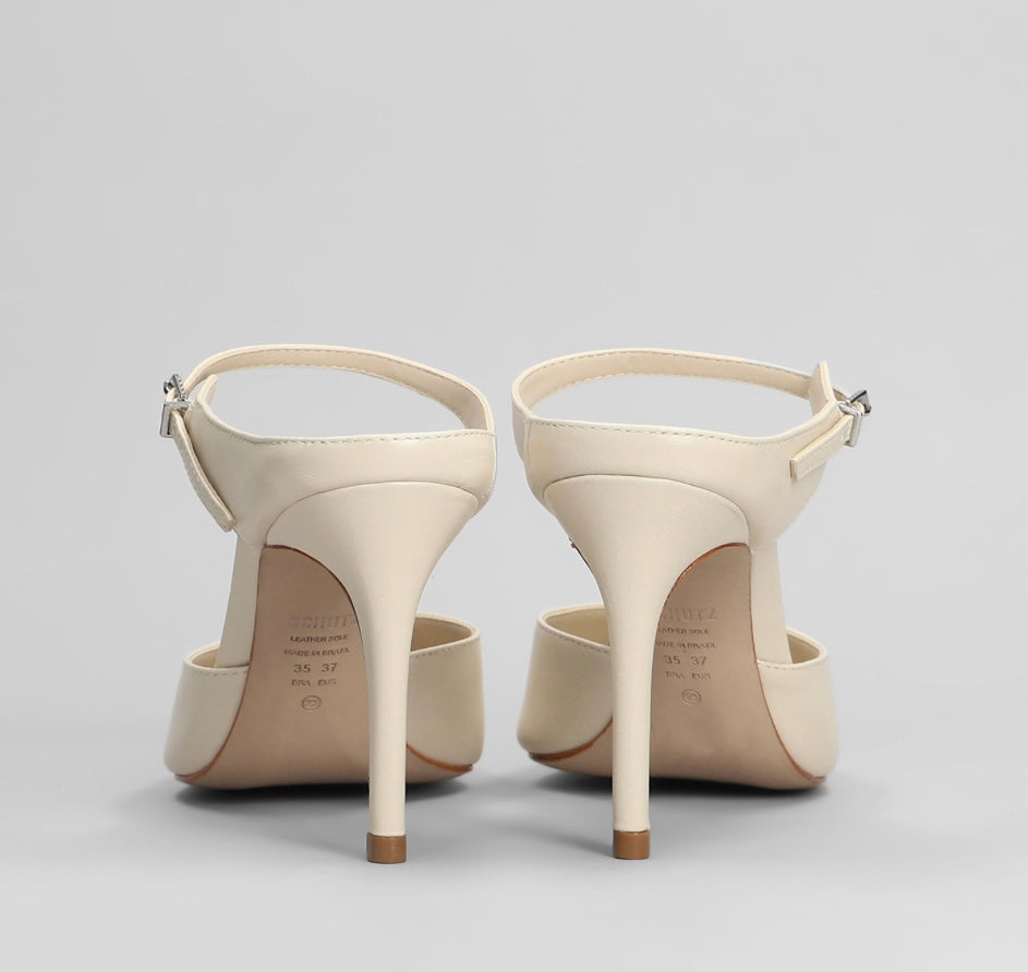 Sabot in pelle beige Schutz