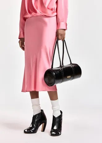 Black glossy shoulder baguette bag
