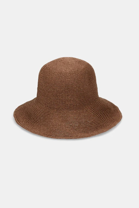 Bucket hat in rafia