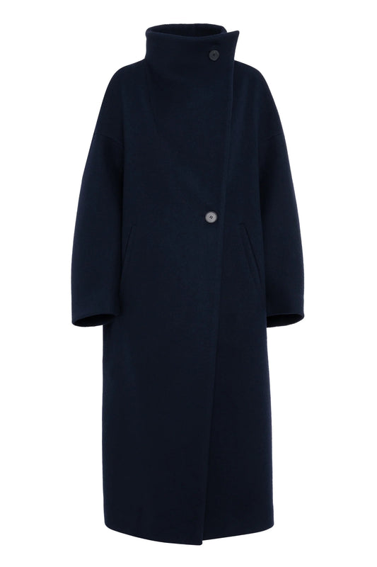 Cappotto lungo in panno di lana blu scuro con collo ampio