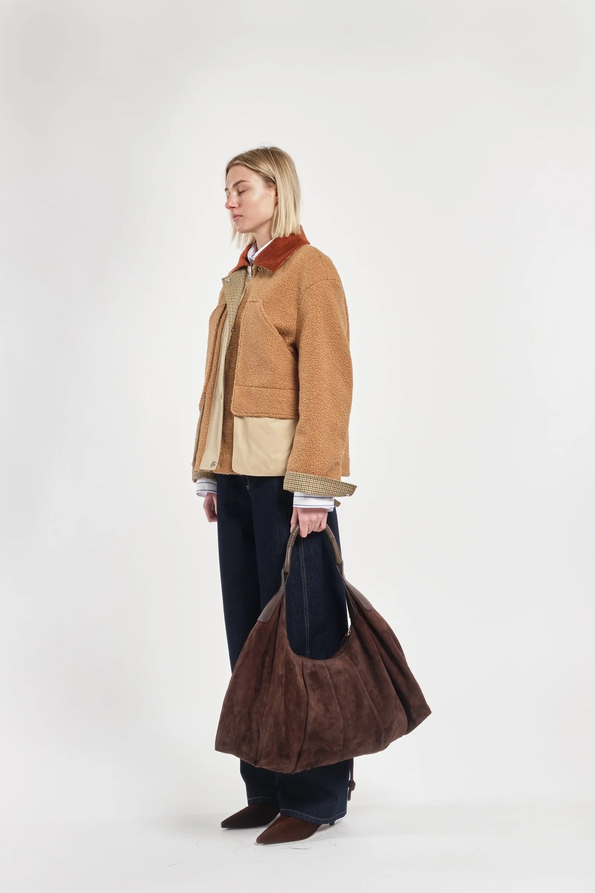 Shopper grande in suede marrone con manico in pelle