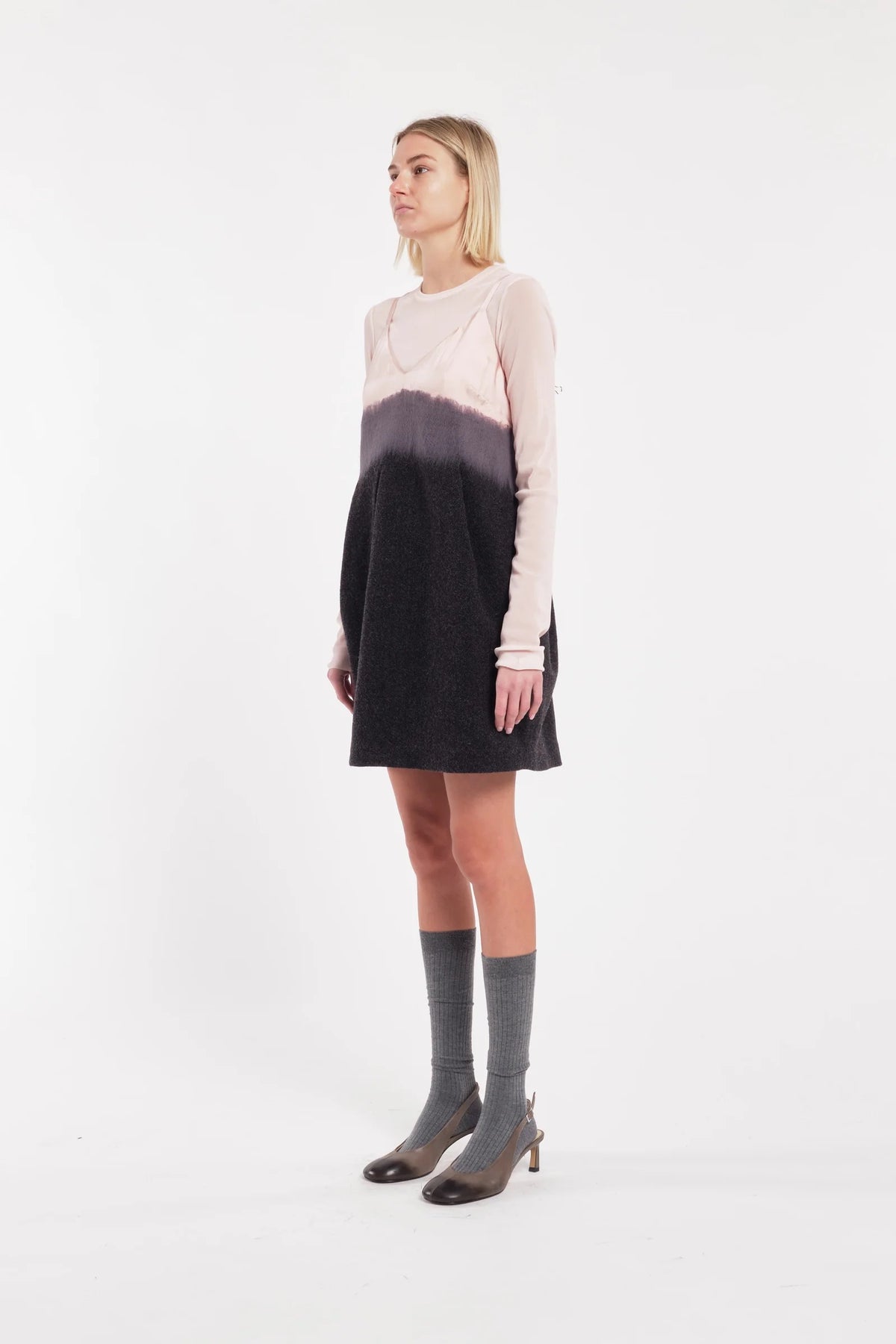 Top girocollo a maniche lunghe in tulle rosa cipria