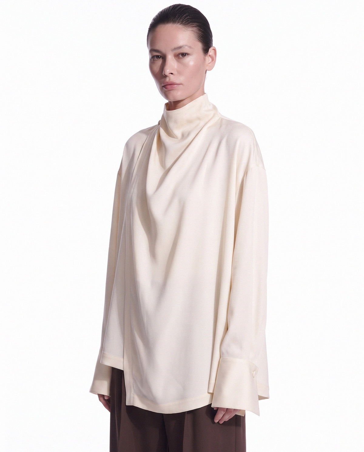BLUSA A PORTAFOGLIO CON COLLO ALTO