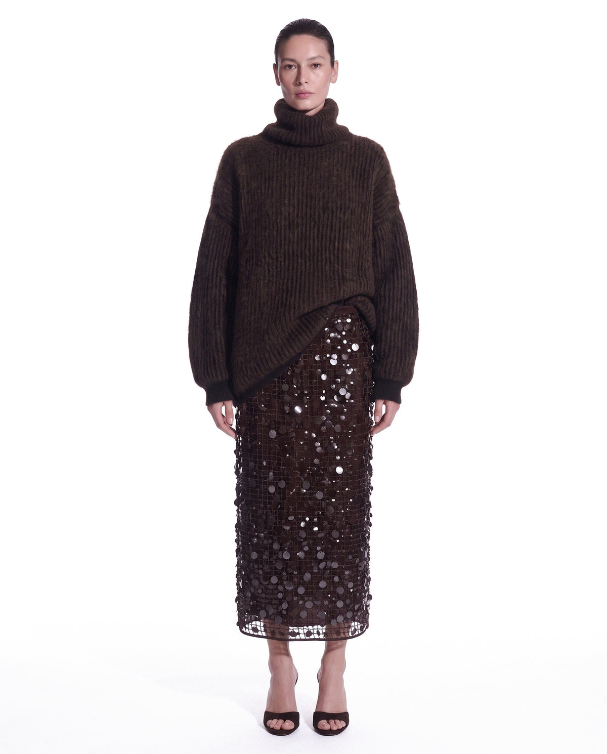 GONNA LUNGA IN PAILLETTES SU RETE